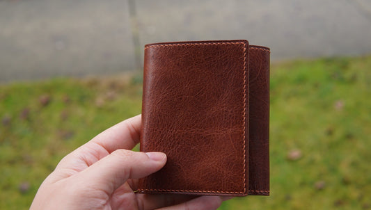 Calfskin leather/trifold wallet – dark brown