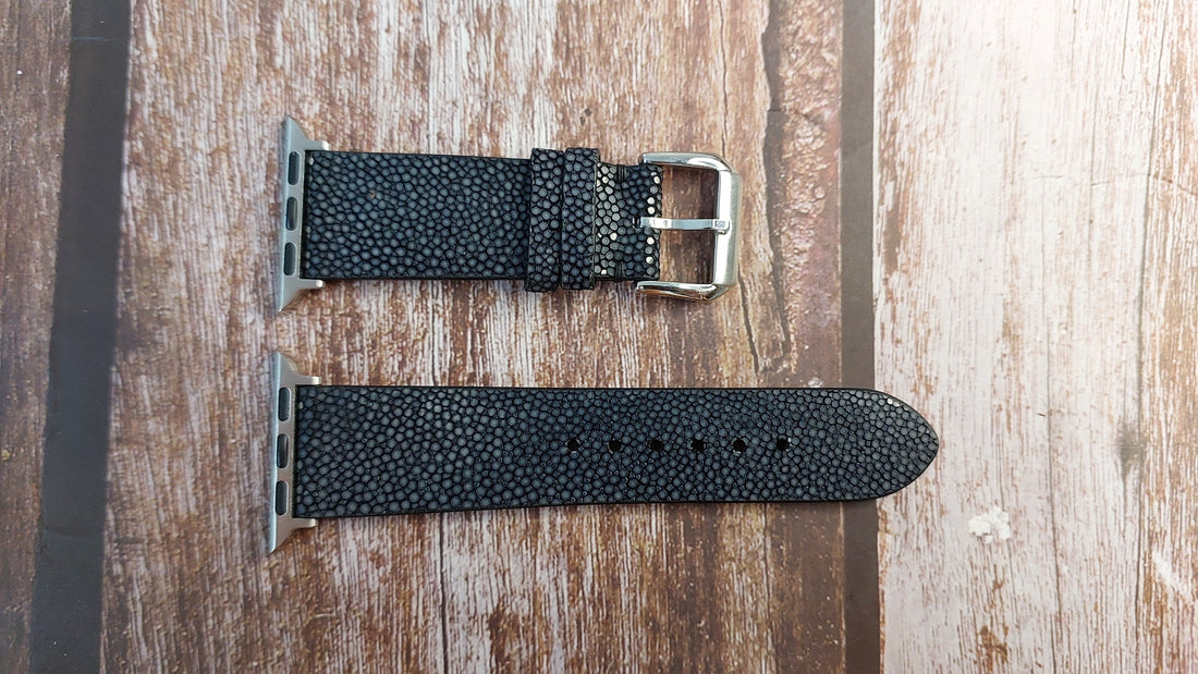 Black Full Grain Stingray Leather Strap For Apple Watch Series 6 (40mm)