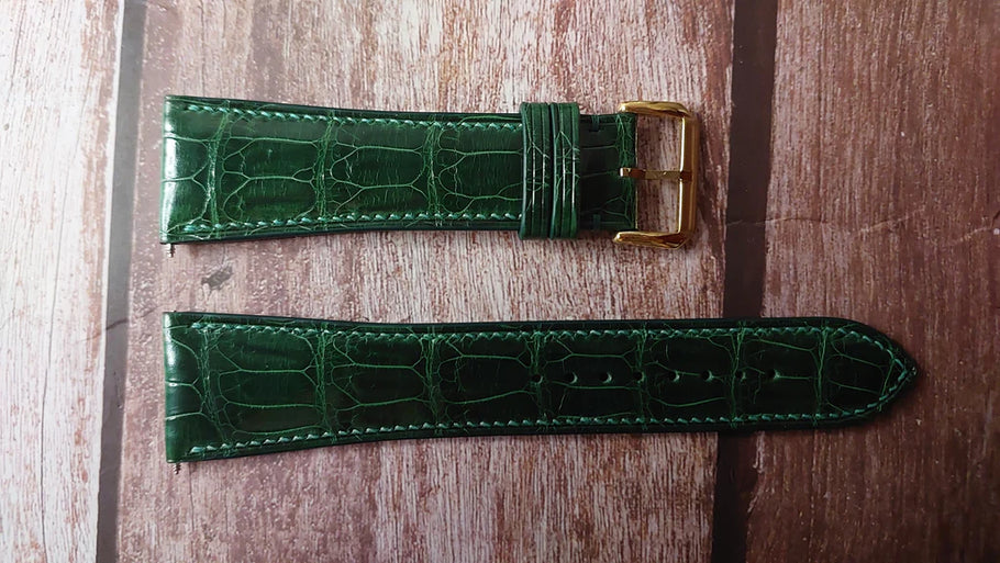 Full grain crocodile leather (green)