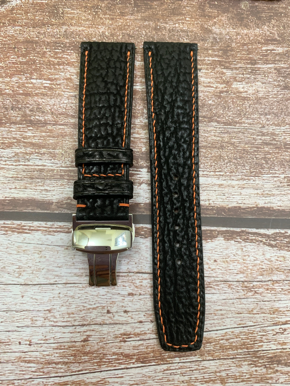 Full Grain Shark Skin Leather Custom Strap For Lum-Tec 600M