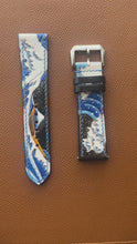 Load and play video in Gallery viewer, The Great Wave Off Kanagawa - Engraved Leather
