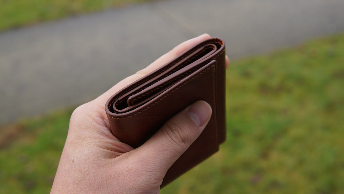 Calfskin leather/trifold wallet – dark brown